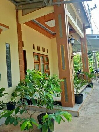 Sana Sini homestay