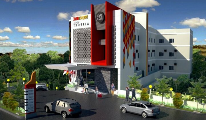 Front One Hotel Airport Solo - Photo4