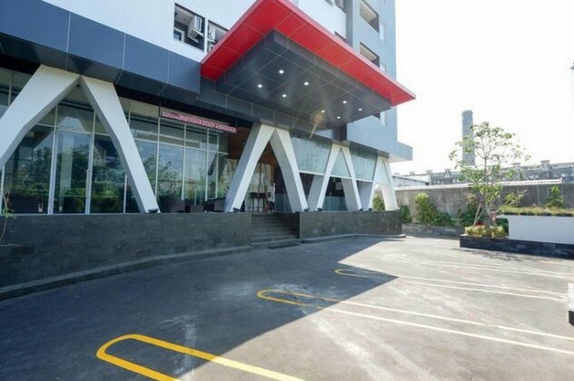 RedDoorz Apartment near Exit Toll Colomadu