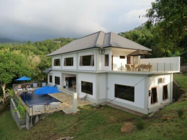 Rumah Bali Santai