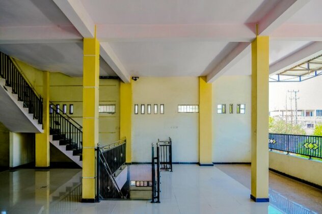 SPOT ON 1759 Family Residence - Photo2