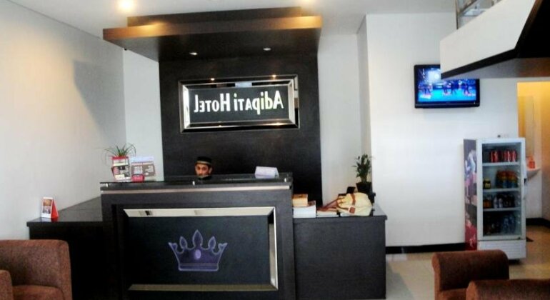 Adipati Hotel - Photo3
