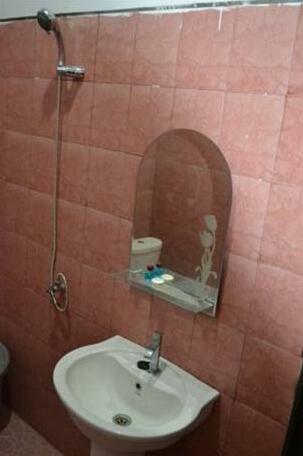 Andalus Hotel Kendari - Photo4