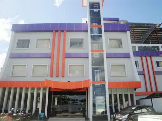 D'Blitz Hotel