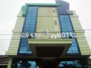 Grand S O Hotel