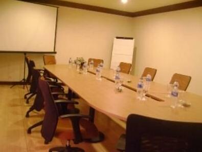 Imperial Hotel Kendari - Photo4