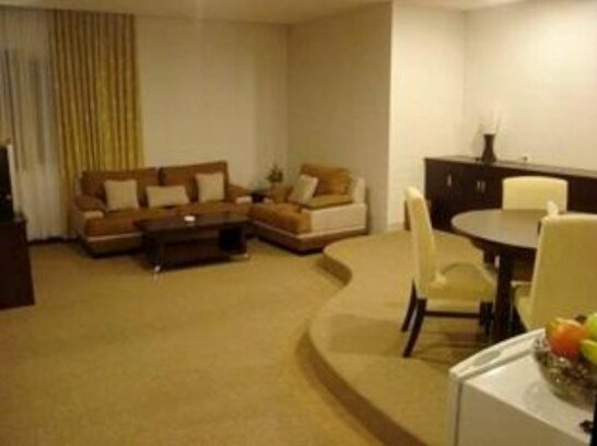 Plaza Inn Kendari - Photo4