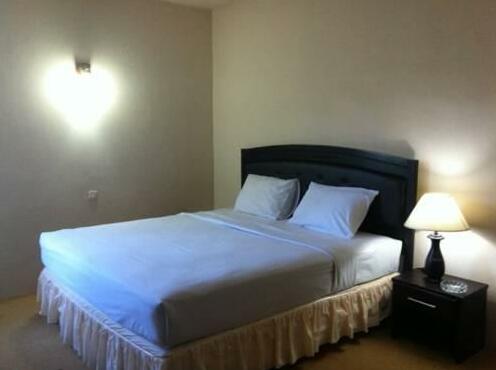 Putri Wisata Hotel - Photo3