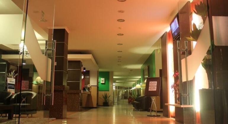 Zahra Syariah Hotel - Photo3