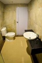 Zenith Hotel Kendari - Photo2