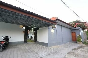 Twin House Batubelig - Photo4