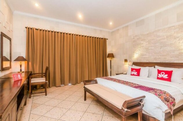 ZEN Rooms Seminyak Kuwum II - Photo2