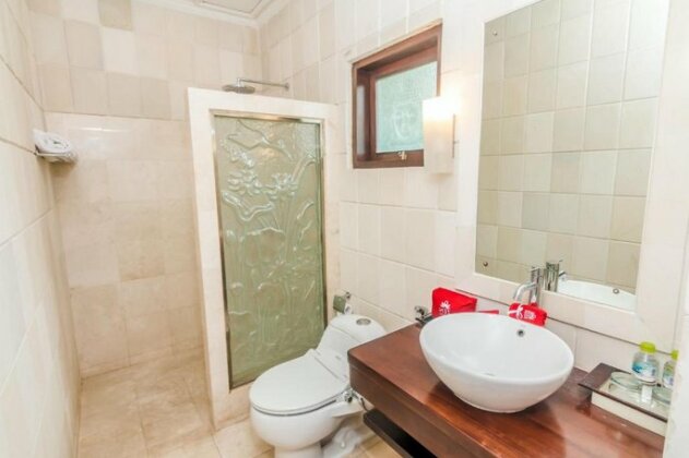 ZEN Rooms Seminyak Kuwum II - Photo3