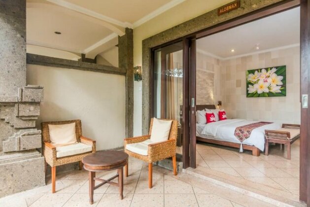 ZEN Rooms Seminyak Kuwum II - Photo4