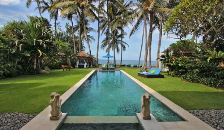 Villa Samudra Luxury Beachfront - Photo2