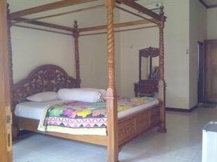 Graha Wisata Hotel - Photo5