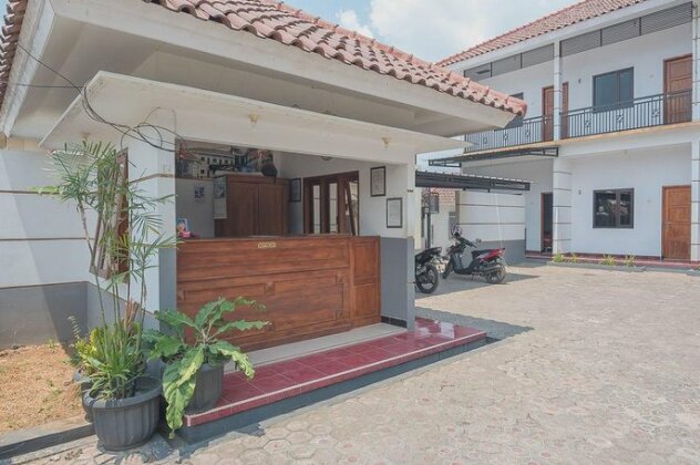 RedDoorz Plus near RSUD Majalengka - Photo4