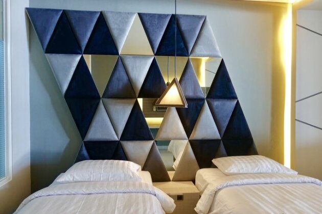 M Hotel Kupang - Photo4