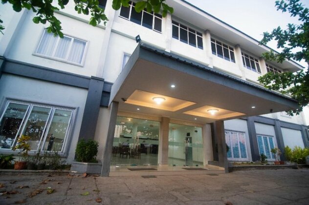 OYO 1401 Hotel Maya - Photo2