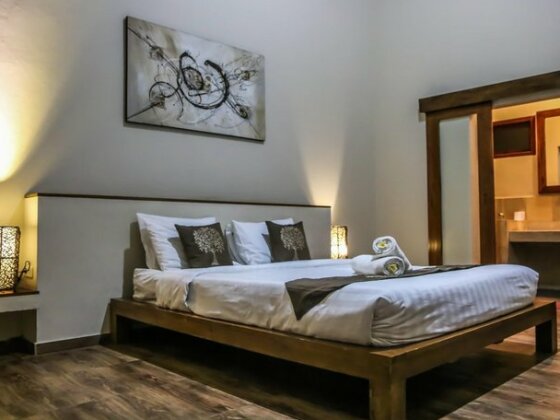 Kuta Baru Hotel - Photo2