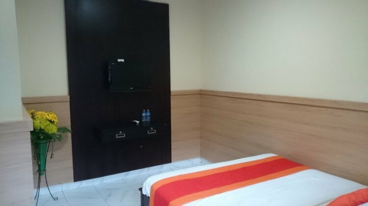 Agus Beach Inn - Photo4