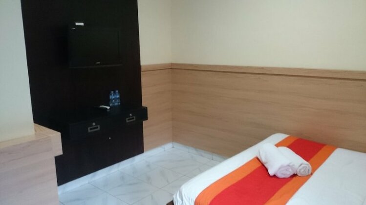 Agus Beach Inn - Photo5
