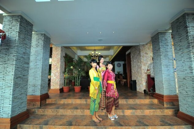 Alron Hotel - Photo4