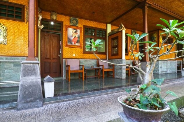 Bamboo Inn Kuta - Photo2