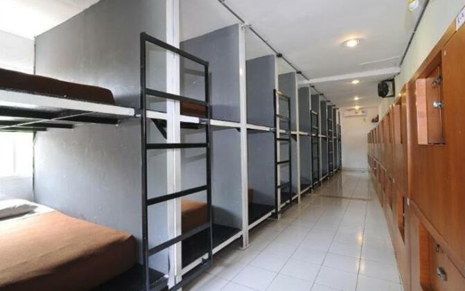 Bedbunkers Hostels 1 - Photo5