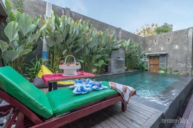 Green three bed room villa private pool - Photo2