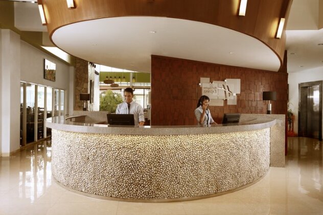Holiday Inn Express Bali Raya Kuta - Photo4