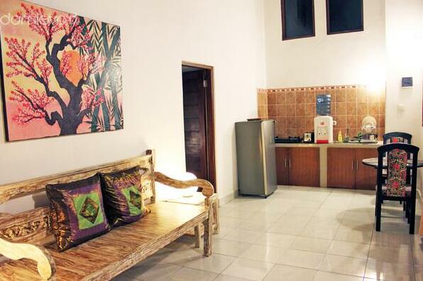 KUTA 2 bedroom villa with a shared pool - Photo3