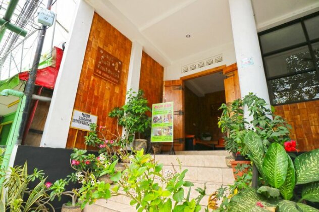Kuta Bed & Breakfast Plus - Photo2