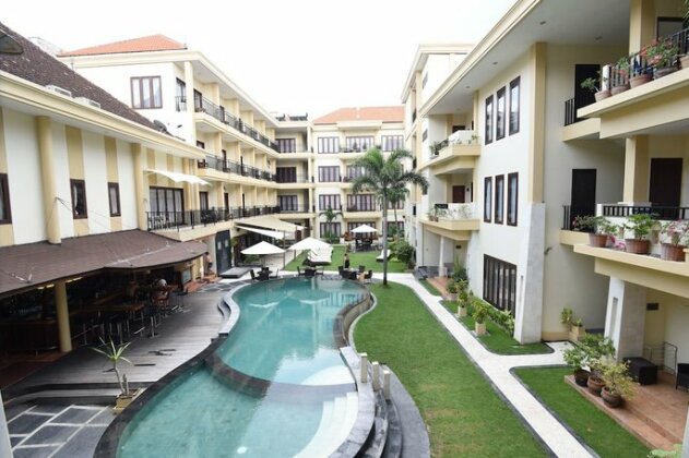 Kuta Townhouse Apartments - Photo2