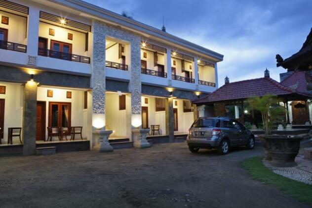 Puri Jayaraja Guest House - Photo4