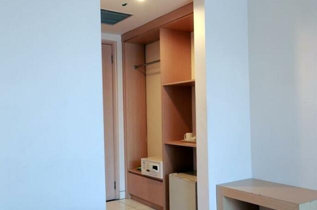 RedDoorz Plus @ Lippo Mall Kuta Kuta - Photo4