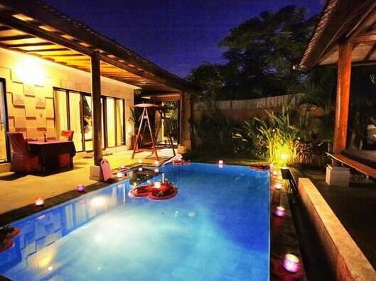 Romantic 1 BR Private Pool Villa In Kuta - Photo4