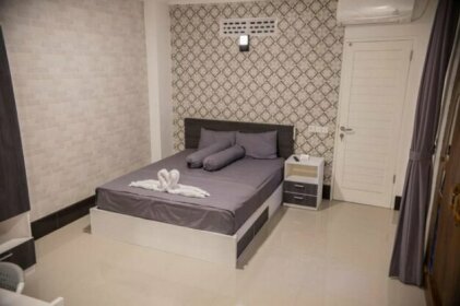 Simple Kuta Bedroom