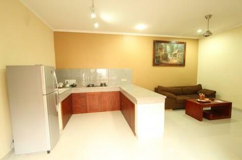 Surfaris Inn - Photo2