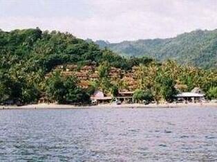 Puri Bunga Beach Cottages