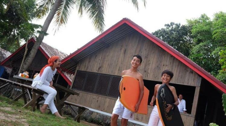 Sambolo Beachfront Gate-H - Photo5
