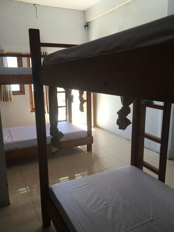Bajo Sunset Hostel - Photo4