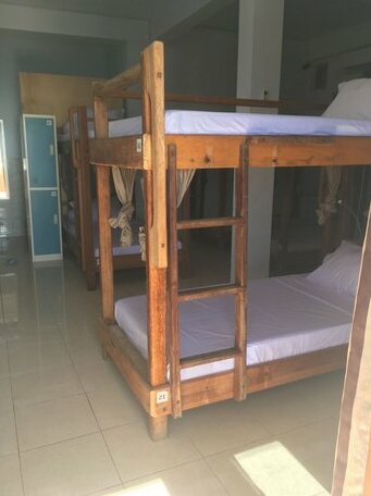 Bajo Sunset Hostel - Photo5