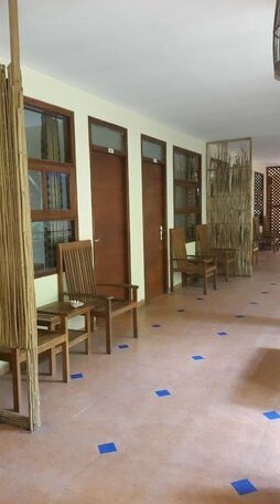 Centro Bajo Hotel & Resto - Photo5