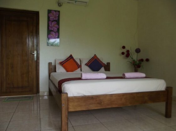 CF Komodo Hotel - Photo2