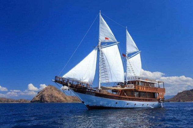Helena Liveaboard - Photo2