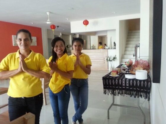 L Bajo Hotel - Photo2