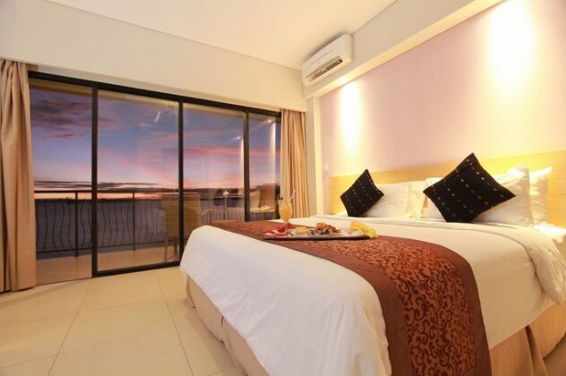 Laprima Hotel Flores - Photo4