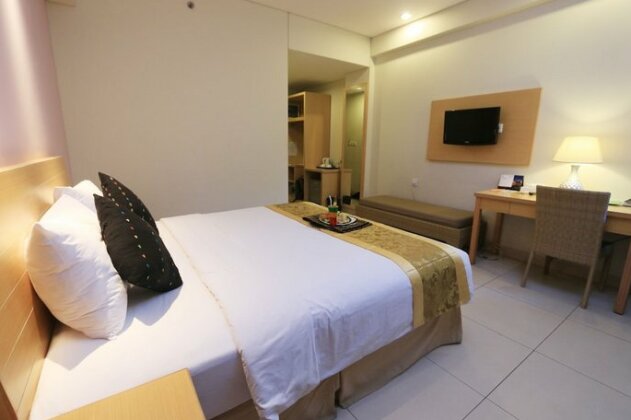 Laprima Hotel Flores - Photo5