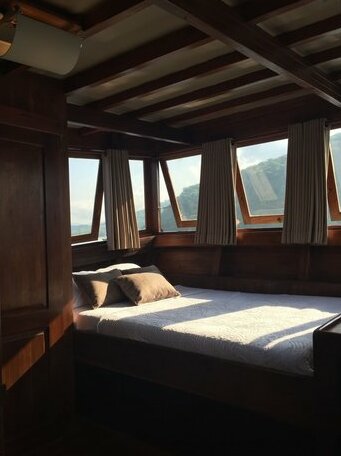 Nyaman Boat - Photo3